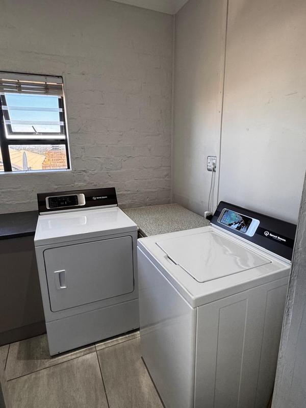 4 Bedroom Property for Sale in Monte Christo Western Cape